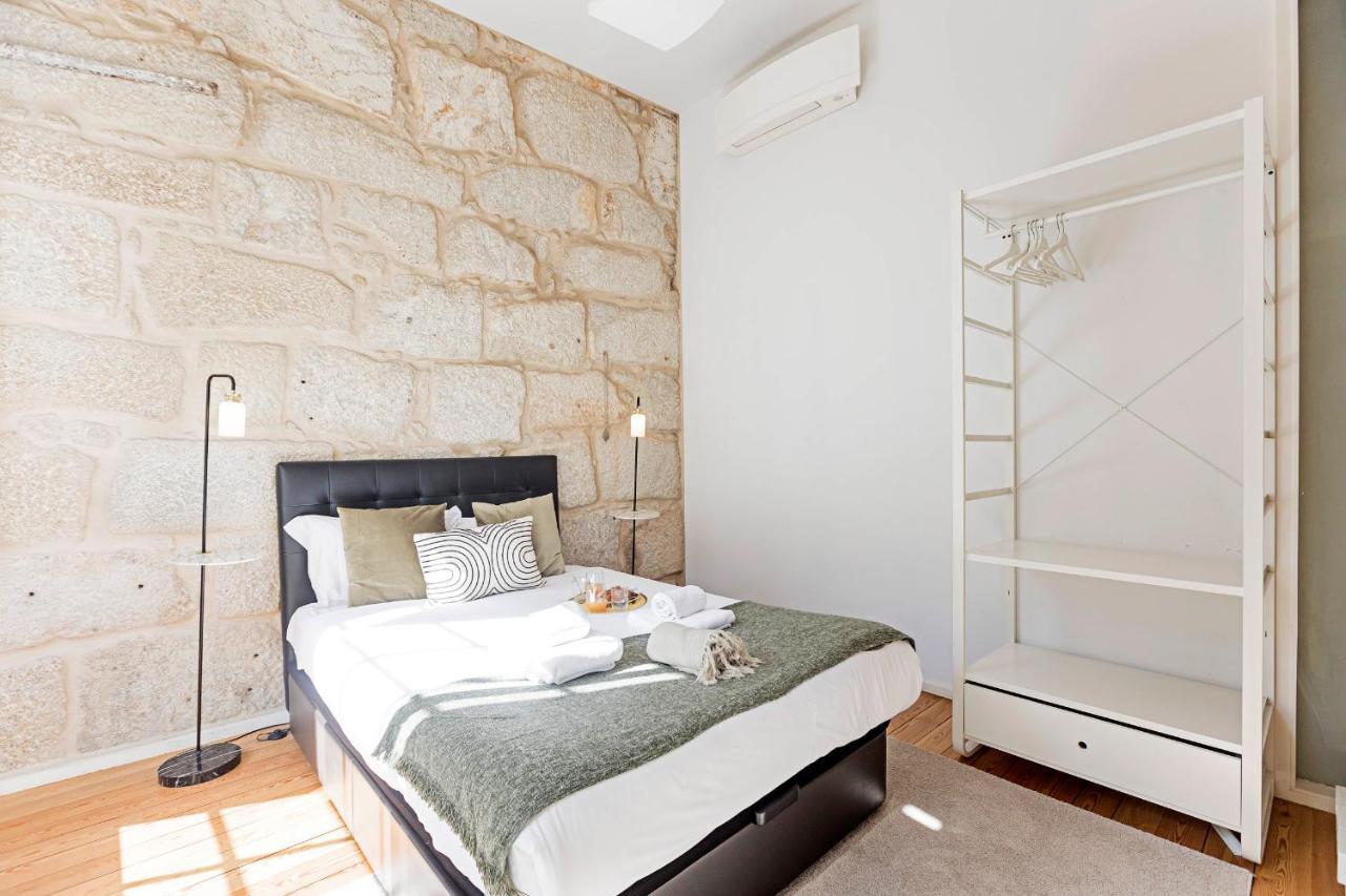Lovelystay - Aurora Mezzanine Porto Ngoại thất bức ảnh